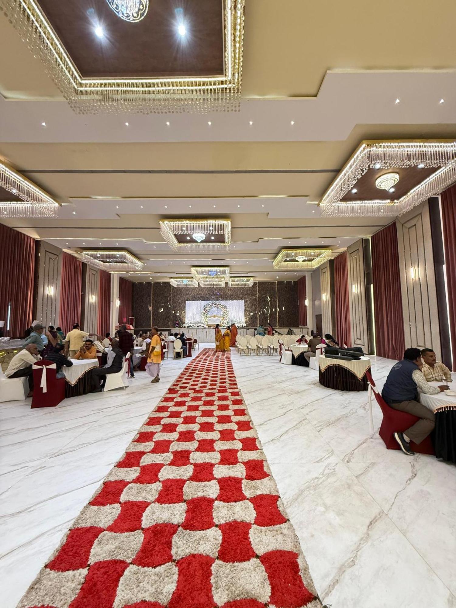 Hotel Emperor Paradise บิลาสปูร์ ภายนอก รูปภาพ