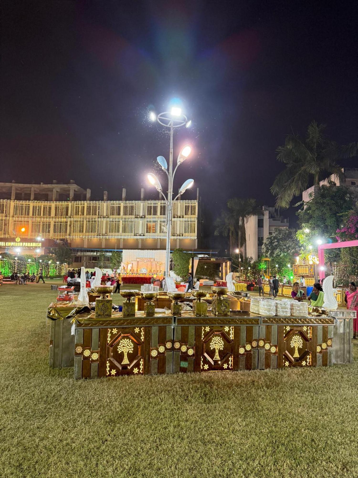 Hotel Emperor Paradise บิลาสปูร์ ภายนอก รูปภาพ